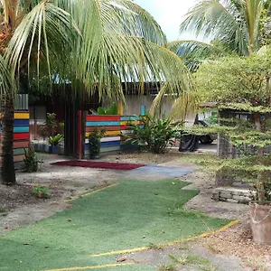  Pensión Tony's At Teluk Bahang